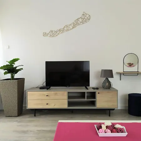 Arnyas Apartmanhaz * Balatonlelle