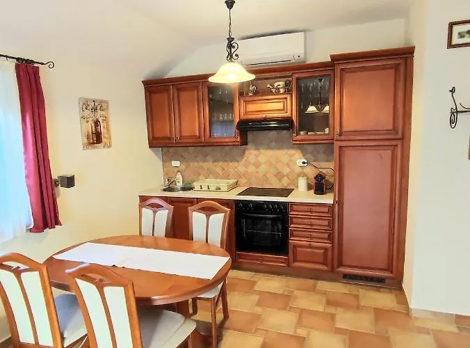 Apartment Arnyas Apartmanhaz Balatonlelle