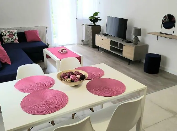 Arnyas Apartmanhaz * 발라톤엘